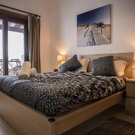 Terrace Close To Beaches Ferienhaus *