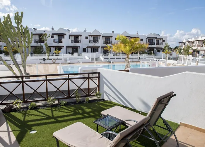 Terrace Close To Beaches *